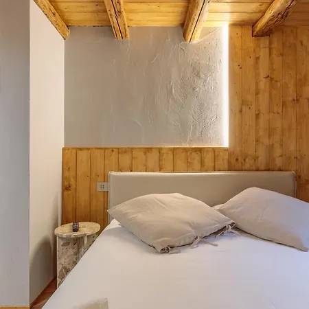 Апартаменты Boutique Alpine Two-bedroom By Supastays