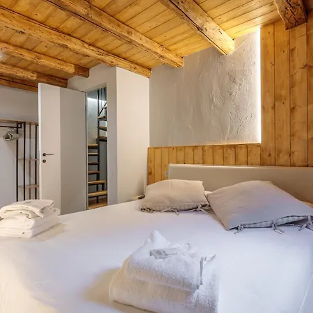 Boutique Alpine Two-bedroom By Supastays * Курмайор