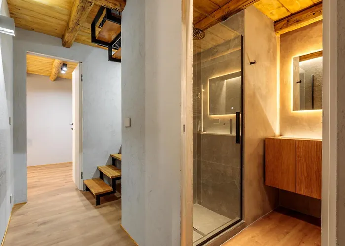 Boutique Alpine Two-bedroom By Supastays 아파트