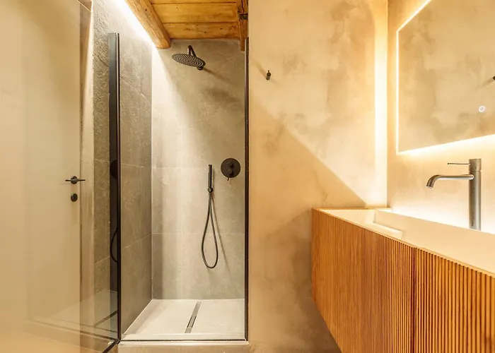 Boutique Alpine Two-bedroom By Supastays *